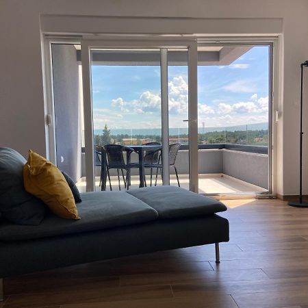 Daniela Family Apartment - Top Floor - New & Quite Location - Great Sea & Island View ヴィル エクステリア 写真