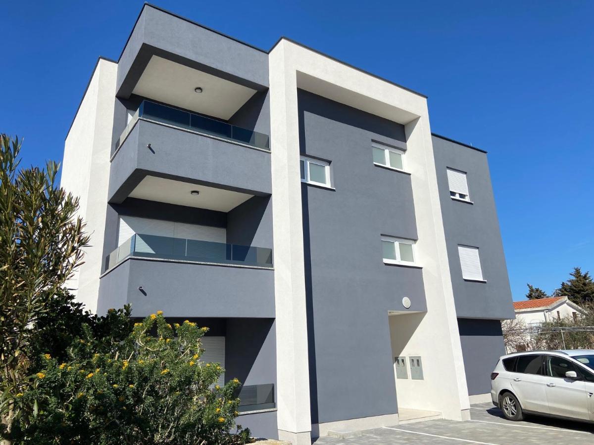Daniela Family Apartment - Top Floor - New & Quite Location - Great Sea & Island View ヴィル エクステリア 写真